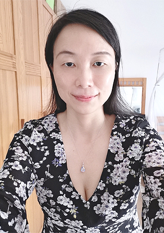 Gorgeous member profiles: date Asian member Jingru(Coco) from Shenzhen