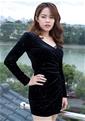 We hope you enjoy our photo gallery; member Asian American  Qingyue