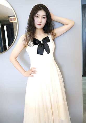 Gorgeous profiles only: Yan from Chongqing,  member,  Asian