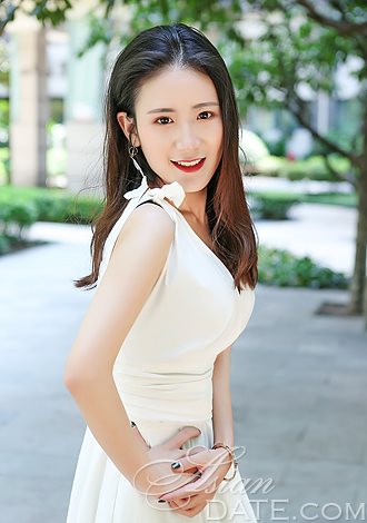 Gorgeous member profiles:  member Xingping