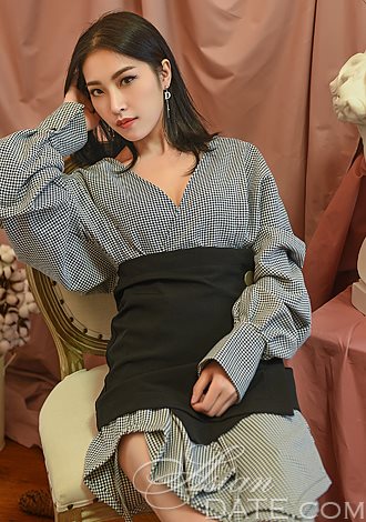 Asian member looking for romantic companionship: Xiaoou from Shanghai