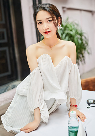 Gorgeous member profiles: Xiaoling, young Asian member pic 